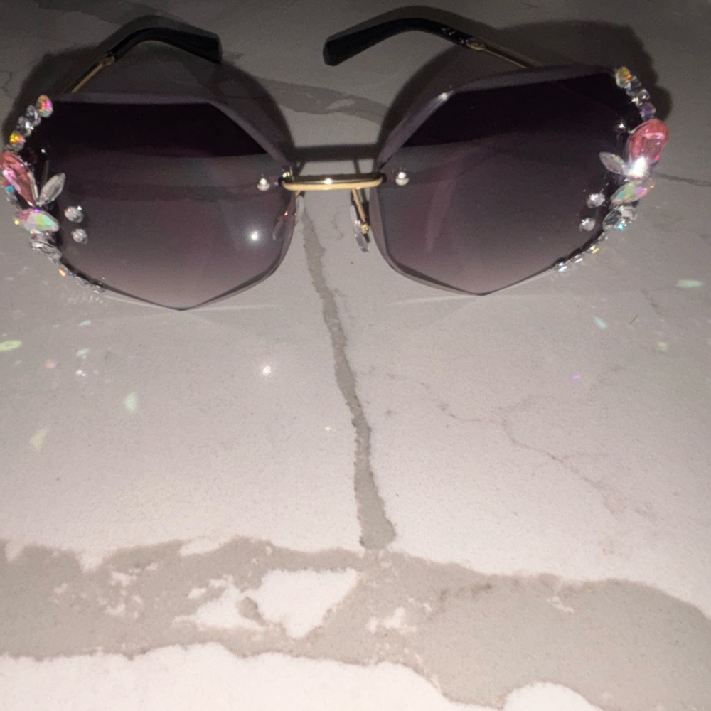 Embellished Black Sunglasses ❤️